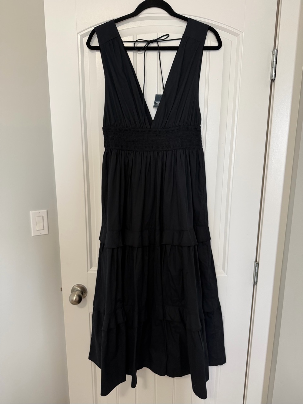 Abercrombie & Fitch Black V-Neck Sleeveless Dress